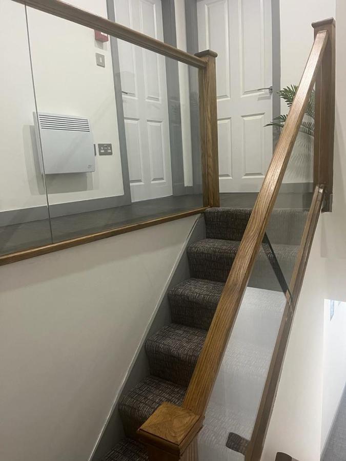 Hotel Rooms Манчестер Экстерьер фото